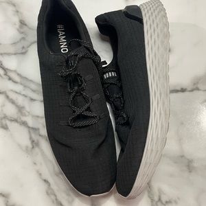 Black grey size 16 ripstop runners for men from Nobull. New condition.